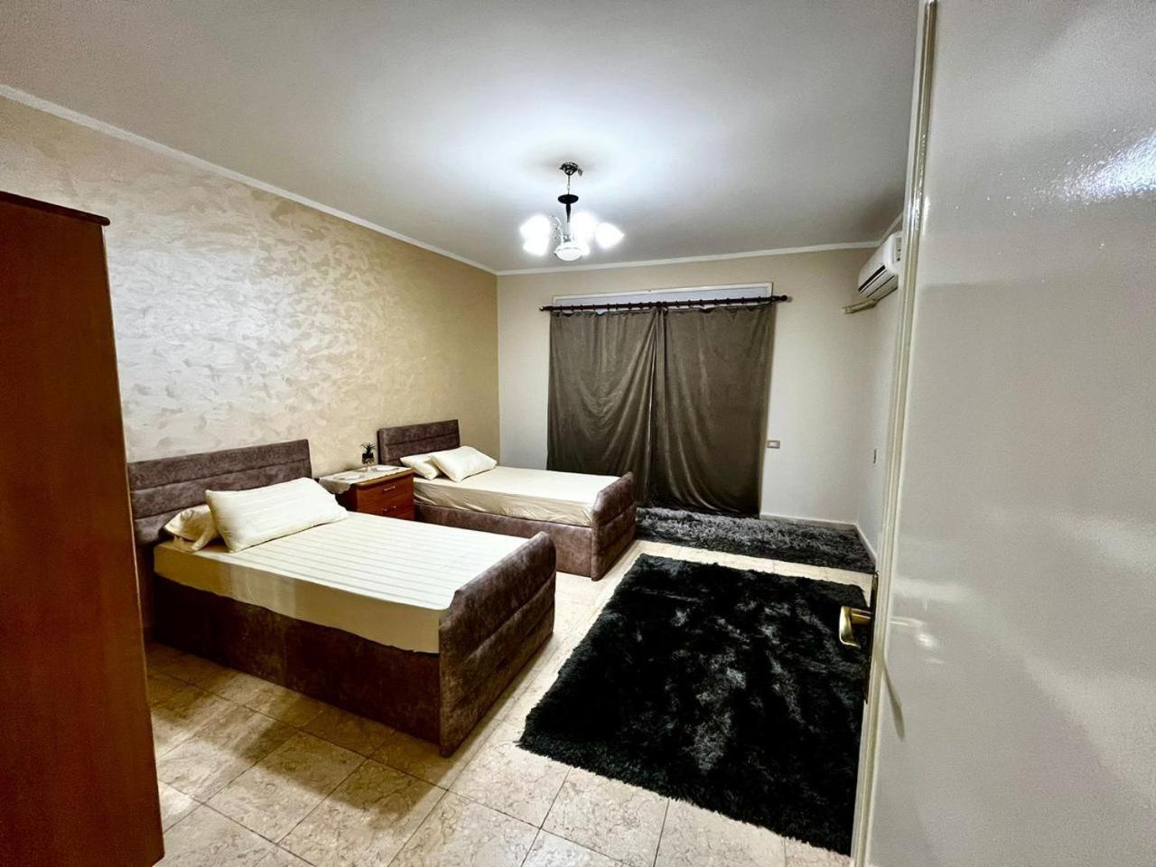 شقه مفروشه ف ارقي مواقع مصر الجديده القاهره Apartment